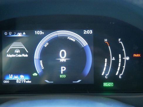 Used 2025 Lexus UX 300h BASE w/ Accessory Package (Z2) image 40