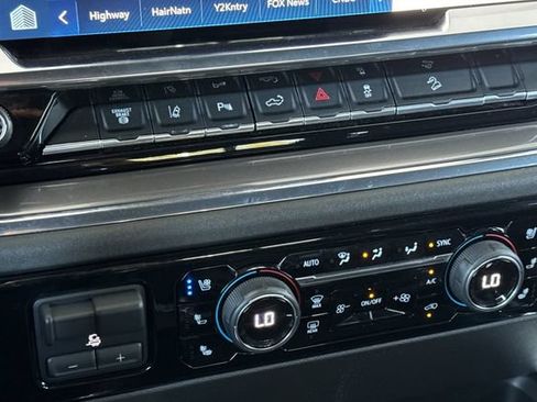 Used 2024 Chevrolet Silverado 3500 High Country w/ High Country Premium Package AWD/4WD image 31