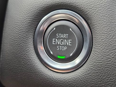 New 2026 GMC Canyon Elevation w/ Convenience Package RWD image 28