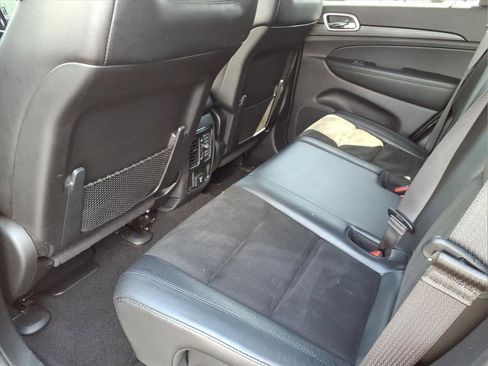 Used 2020 Jeep Grand Cherokee Altitude image 14