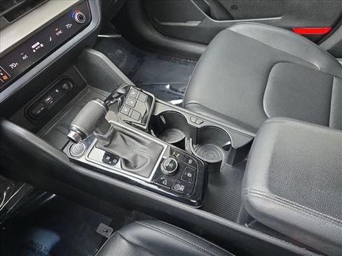 Used 2023 Kia Sportage EX image 23