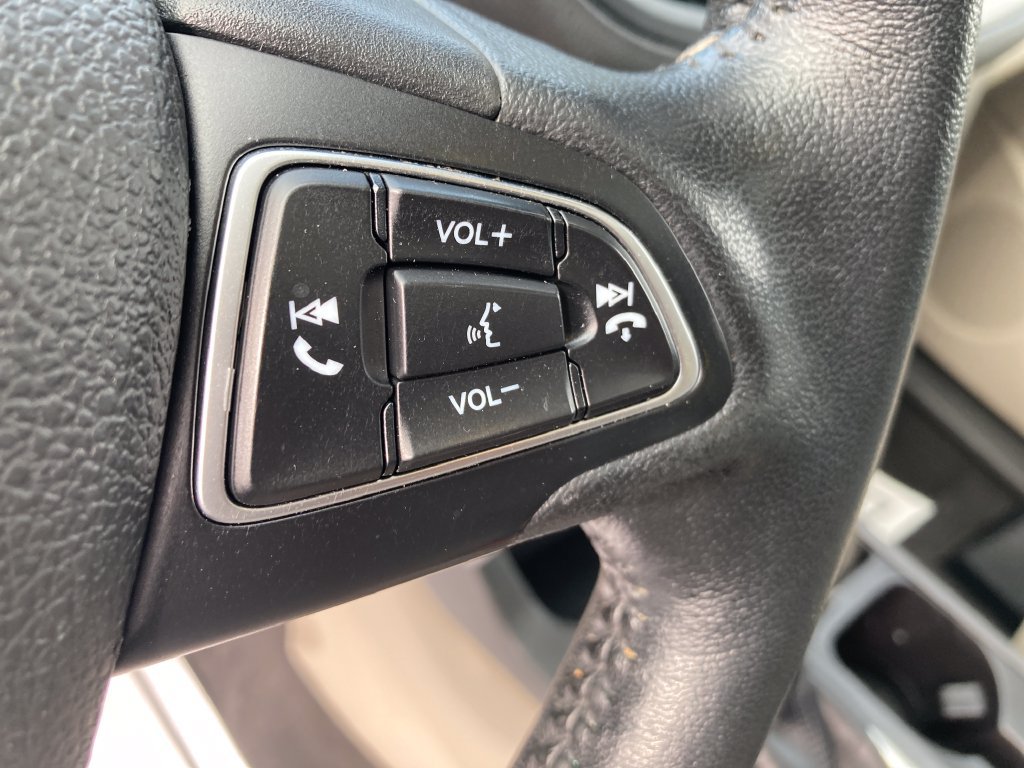 Used 2017 Ford Escape SE w/ SE Leather Comfort Package AWD/4WD image 41