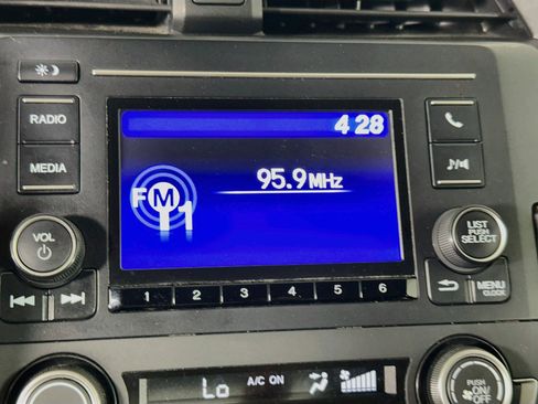 Used 2019 Honda Civic LX image 21