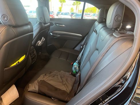 Used 2023 Cadillac XT4 Premium Luxury w/ Technology Package FWD image 9