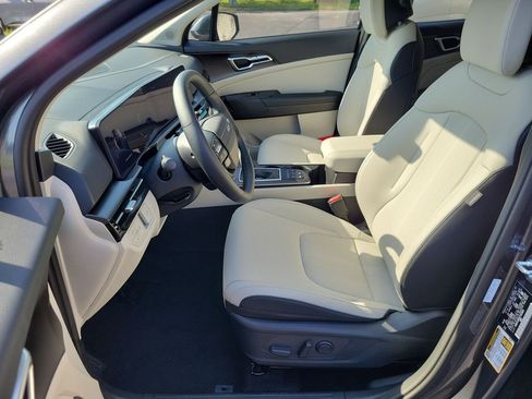 New 2026 Kia Sportage EX FWD image 22
