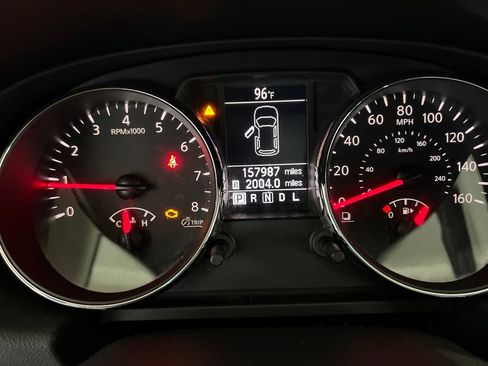 Used 2011 Nissan Rogue S FWD image 7