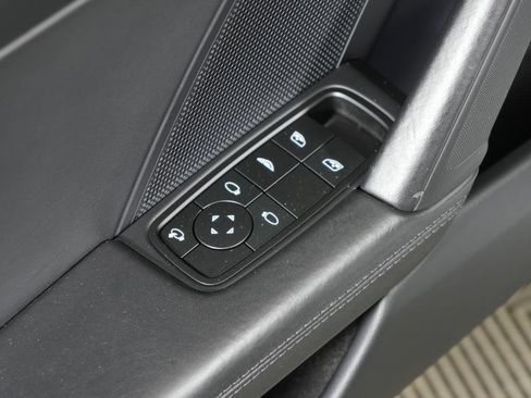Used 2022 Porsche 911 Carrera RWD image 28