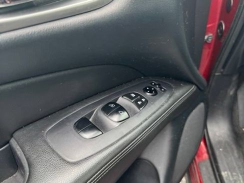 Used 2019 Nissan Pathfinder SV FWD image 13