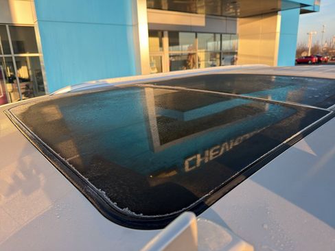 Used 2021 GMC Yukon Denali w/ Denali Ultimate Package image 18