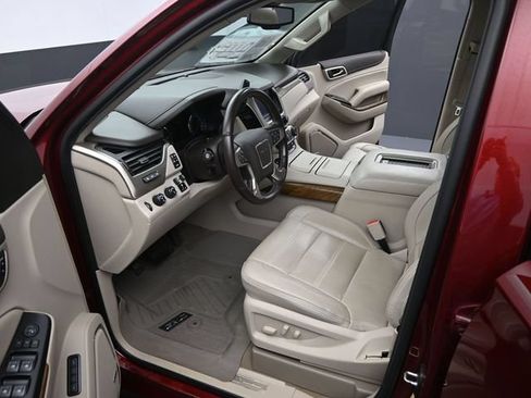 Used 2020 GMC Yukon Denali w/ Denali Ultimate Package AWD/4WD image 9