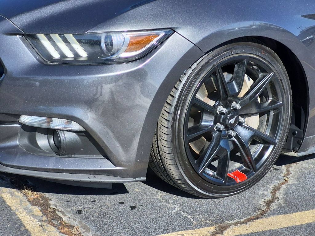Used 2017 Ford Mustang GT Premium w/ Equipment Group 401A RWD image 9