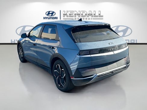 Used 2022 Hyundai Ioniq 5 SE w/ Cargo Package image 4