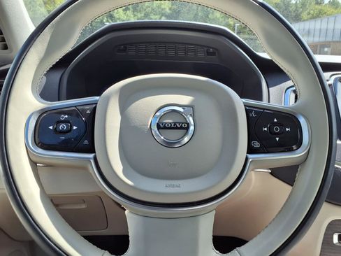Used 2023 Volvo XC90 B6 Core w/ Protection Package Premier image 28