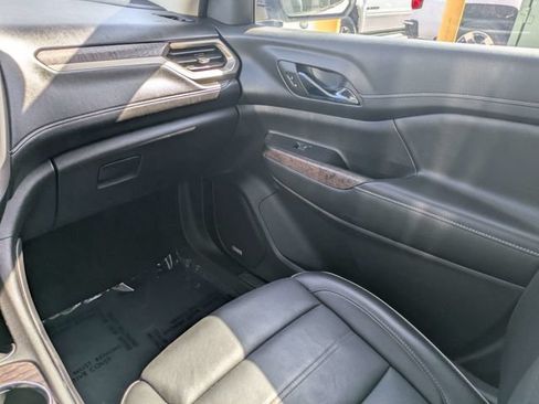 Used 2023 GMC Acadia Denali AWD/4WD image 15