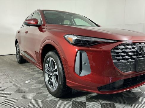 Used 2025 Audi Q5 Premium Plus w/ Premium Plus image 3