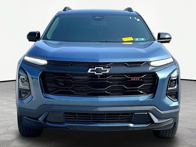 Used 2025 Chevrolet Equinox RS w/ Safety and Technology Package FWD image 2