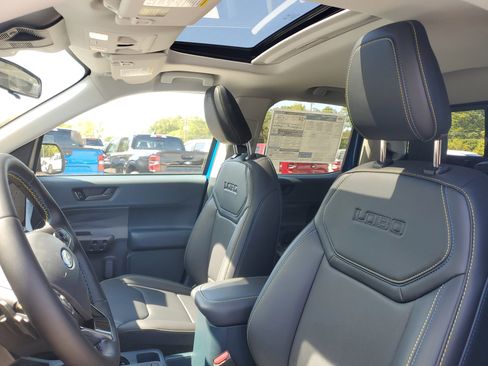 New 2025 Ford Maverick Lobo image 10