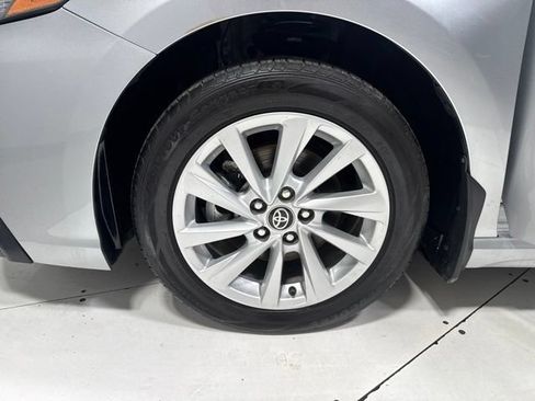 Used 2024 Toyota Camry SE FWD image 6