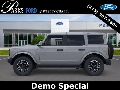 New 2026 Ford Bronco Outer Banks AWD/4WD image 3