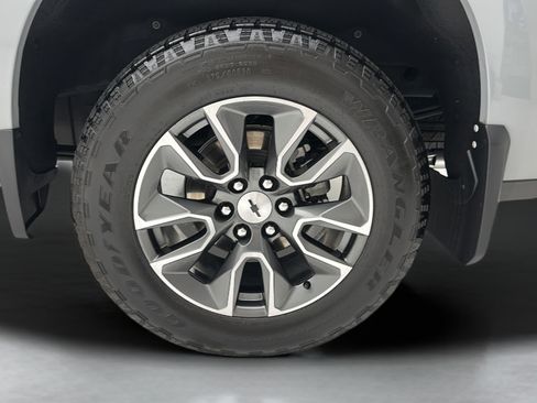 Used 2024 Chevrolet Silverado 1500 RST w/ RST All Star Premium Package AWD/4WD image 10