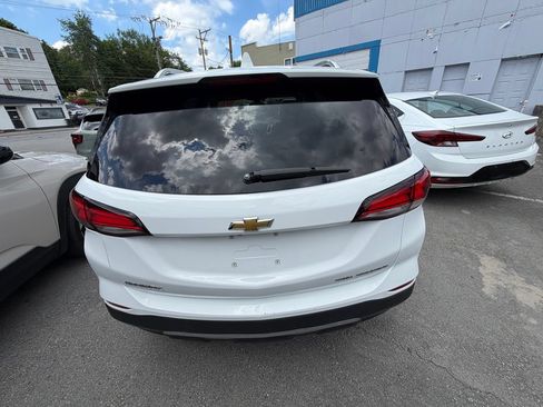 Used 2022 Chevrolet Equinox Premier AWD/4WD image 4