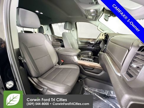 Used 2024 Chevrolet Silverado 1500 RST AWD/4WD image 16
