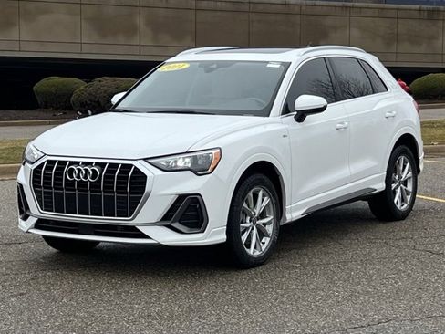 Used 2021 Audi Q3 2.0T Premium w/ Convenience Package image 9