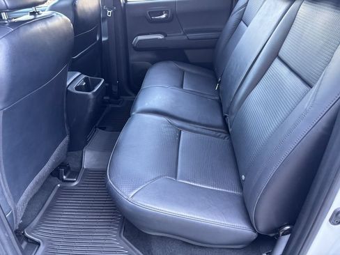 Used 2023 Toyota Tacoma Limited AWD/4WD image 25