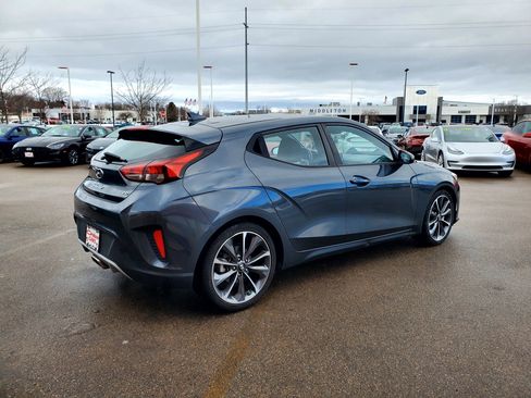 Used 2020 Hyundai Veloster 2.0 Premium image 5
