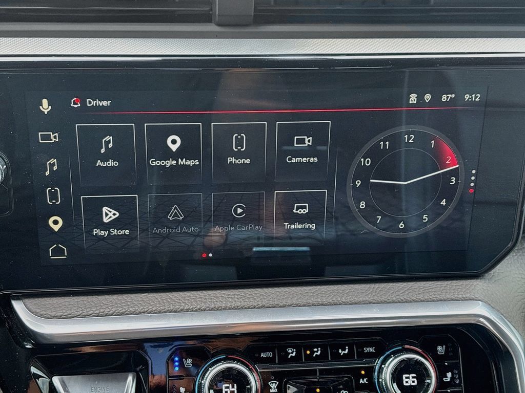 Used 2023 GMC Sierra 1500 Denali w/ Technology Package AWD/4WD image 15