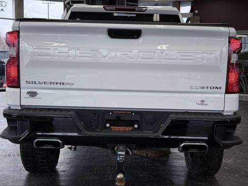 Used 2023 Chevrolet Silverado 1500 Custom Trail Boss image 14