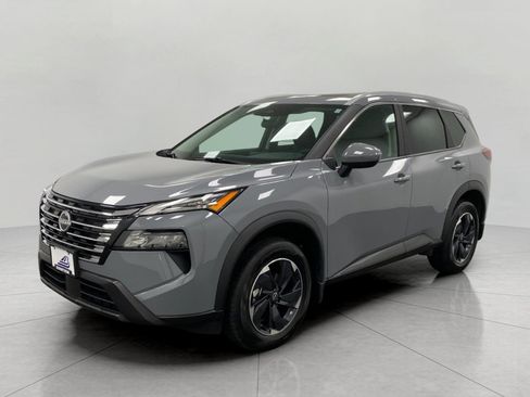 Certified 2026 Nissan Rogue SV w/ SV Premium Package AWD/4WD image 9