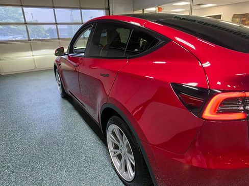 Used 2021 Tesla Model Y Long Range AWD/4WD image 10