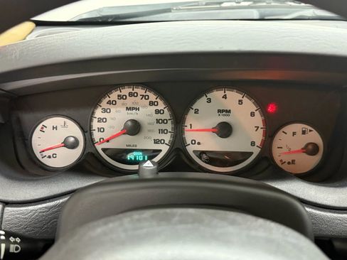 Used 2005 Dodge Neon SXT image 30