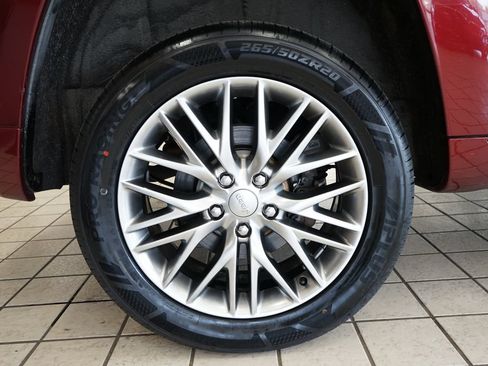 Used 2018 Jeep Grand Cherokee Summit w/ Platinum Series Group AWD/4WD image 59