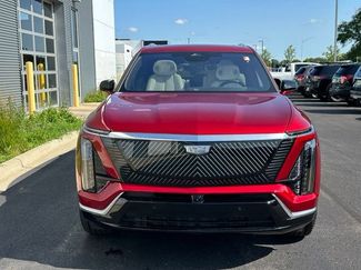Used 2026 Cadillac Vistiq Luxury w/ LPO, Floor Liner Package AWD/4WD video 2