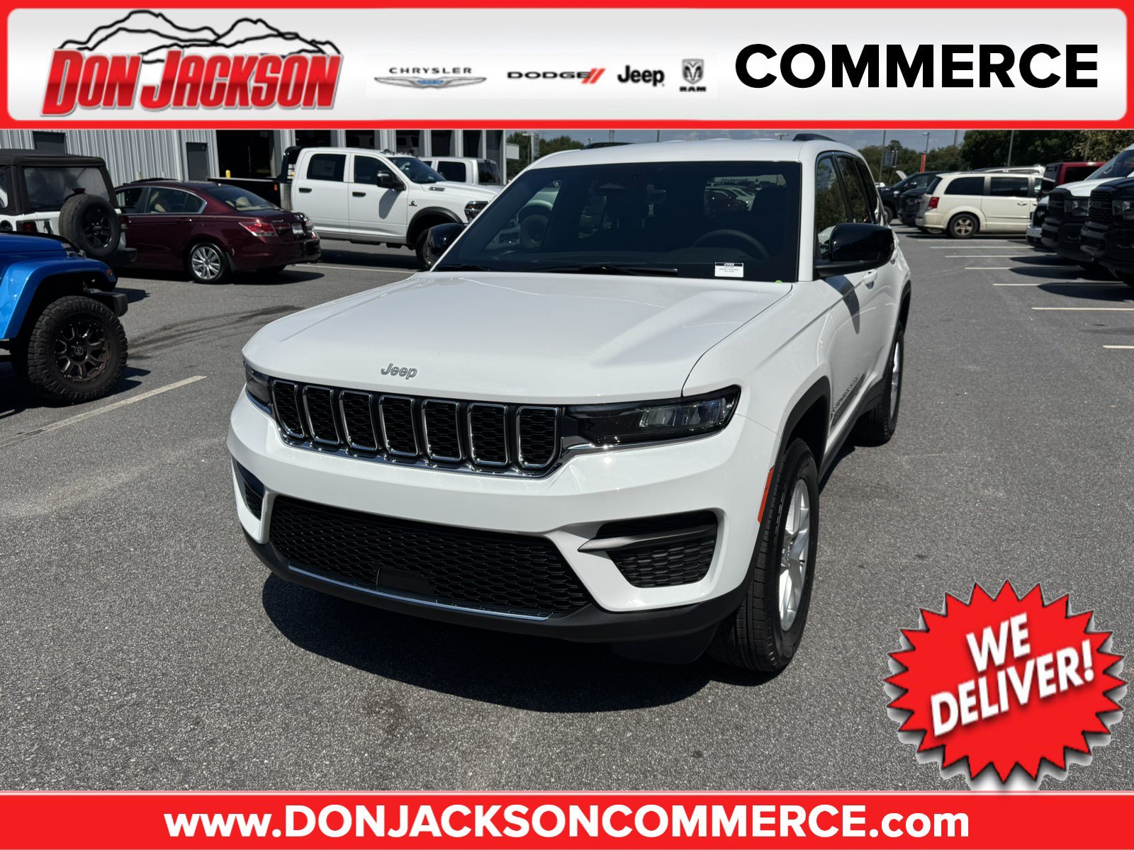 New 2026 Jeep Grand Cherokee Laredo RWD image 1