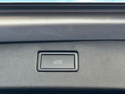 New 2026 Volkswagen Tiguan SE image 20