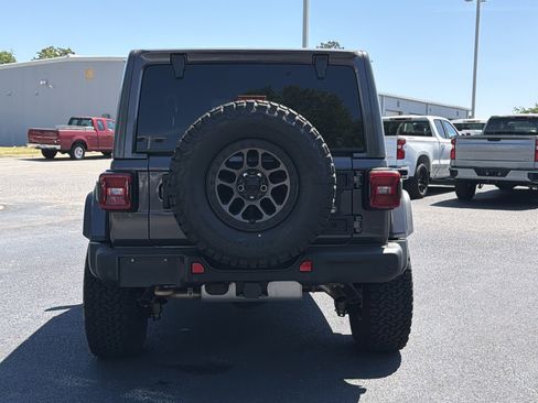 Used 2022 Jeep Wrangler Unlimited Rubicon w/ Xtreme Recon 35" Tire Package AWD/4WD image 14