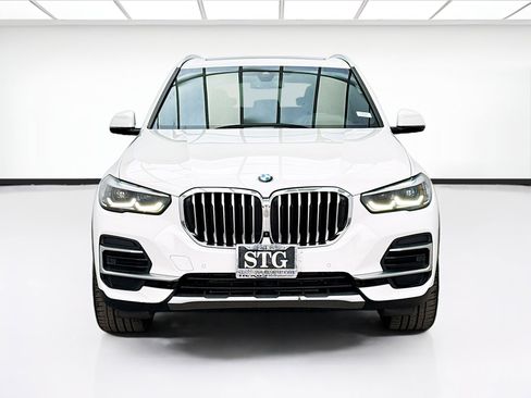 Used 2023 BMW X5 sDrive40i w/ Premium Package RWD image 2