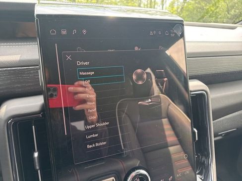 New 2026 GMC Yukon AT4 Ultimate w/ LPO, Floor Liner Package AWD/4WD image 28