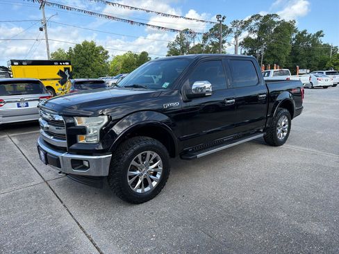 Used 2017 Ford F150 Lariat AWD/4WD image 2
