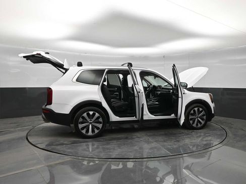 Used 2022 Kia Telluride S AWD/4WD image 48