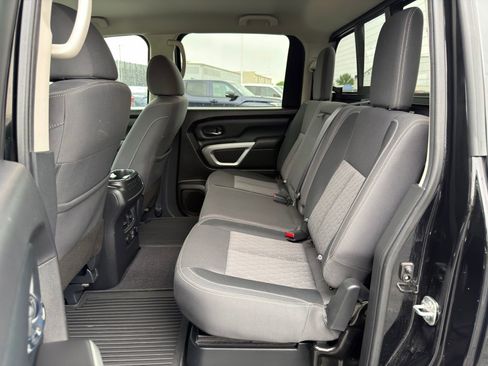 Used 2021 Nissan Titan SV w/ SV Convenience Package AWD/4WD image 27