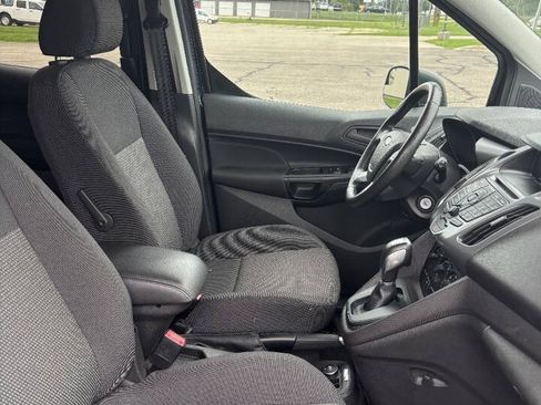 Used 2017 Ford Transit Connect XL FWD image 6