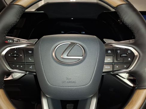 New 2026 Lexus RX 450h AWD w/ Convenience Package image 6