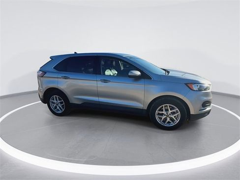 Certified 2023 Ford Edge SEL image 12