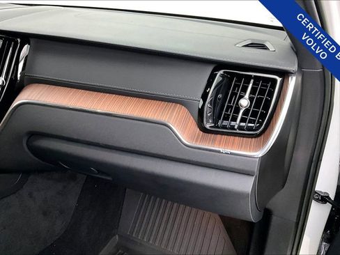 Used 2023 Volvo XC60 B5 Ultimate w/ Protection Package Premier image 21