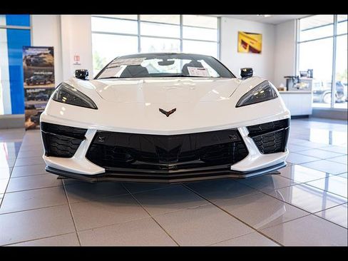 Used 2021 Chevrolet Corvette Stingray Premium Conv w/ Z51 Performance Package RWD image 5