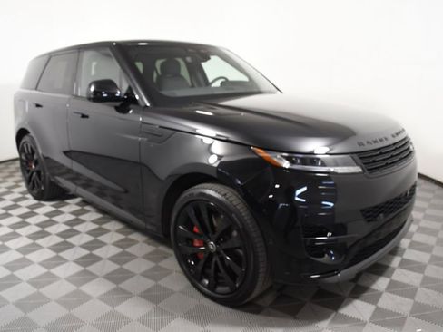Used 2025 Land Rover Range Rover Sport Dynamic SE image 8